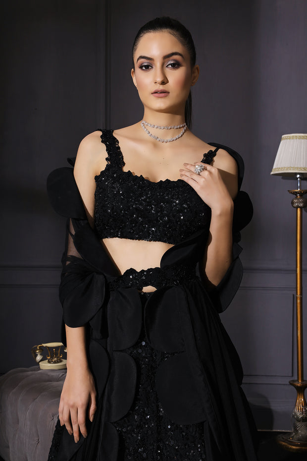 Black Resham & Sequins Embroidered Lehenga With Scalloped Dupatta & Embroidered Belt