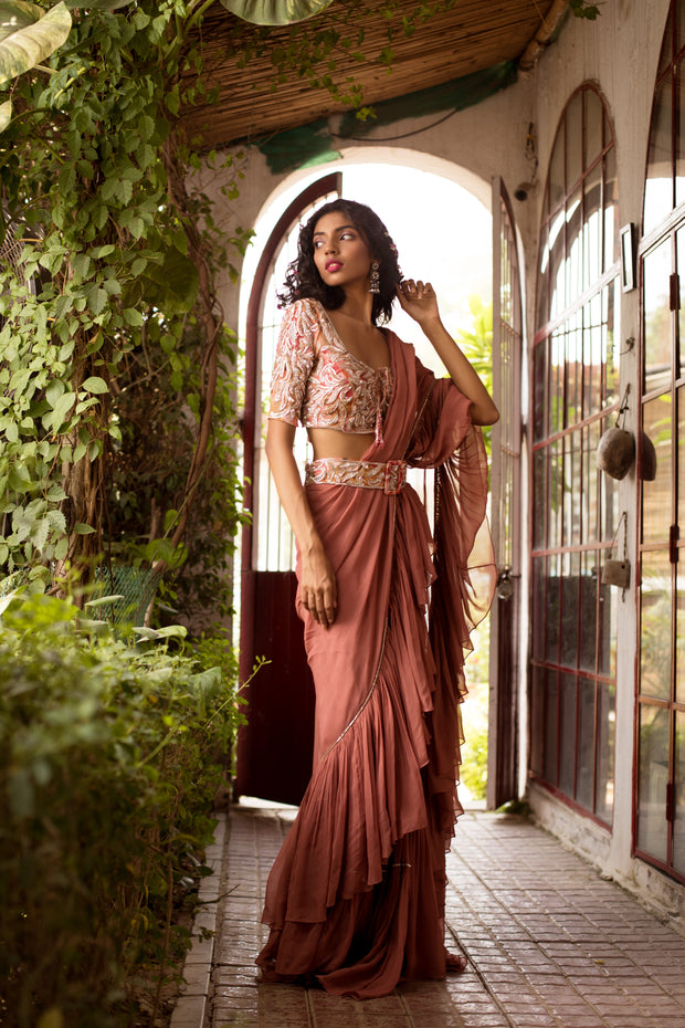 Dusty Pink Ruffle Saree Set With Buckle Belt